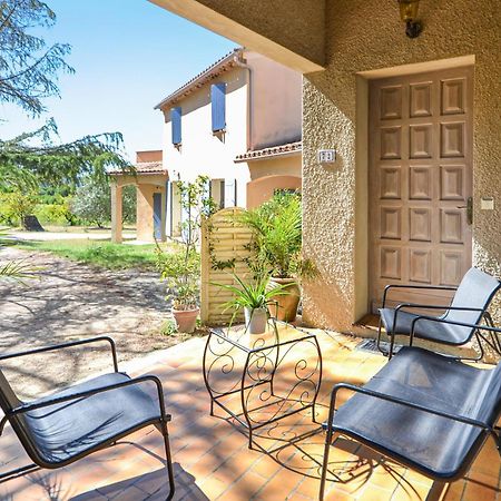 1 Bedroom Pet Friendly Home In Entrechaux Kültér fotó